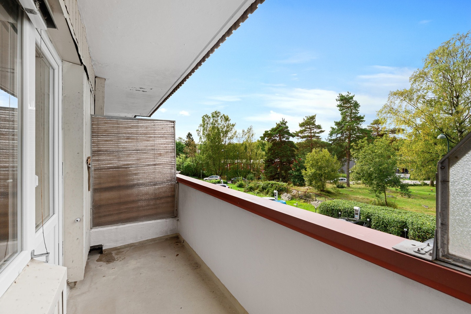 Vestvendt balkong med fin utsikt Galleribilde