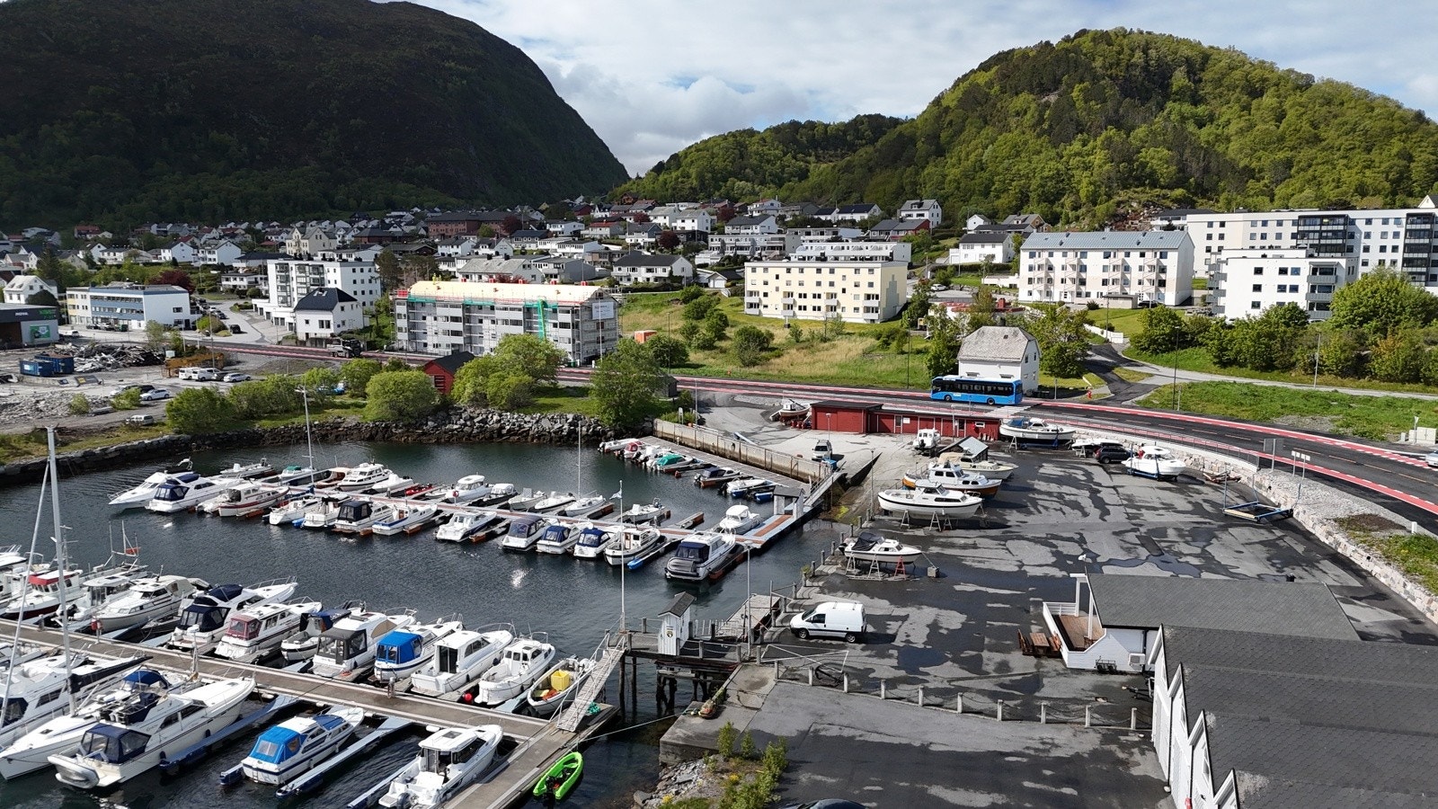 Lun marina like ved Galleribilde