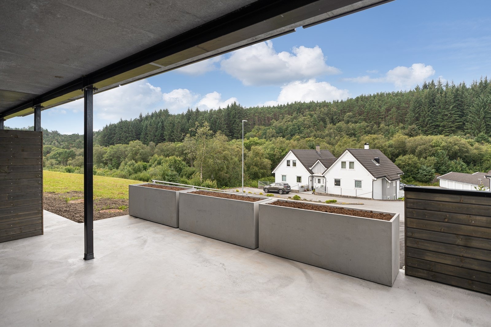 Flott utsikt over nærområdet Galleribilde