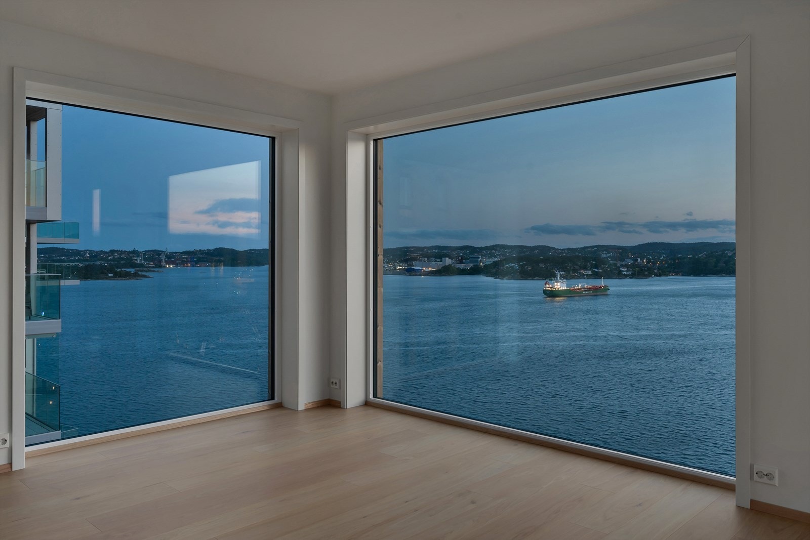 Utsikt mot sydvest Galleribilde