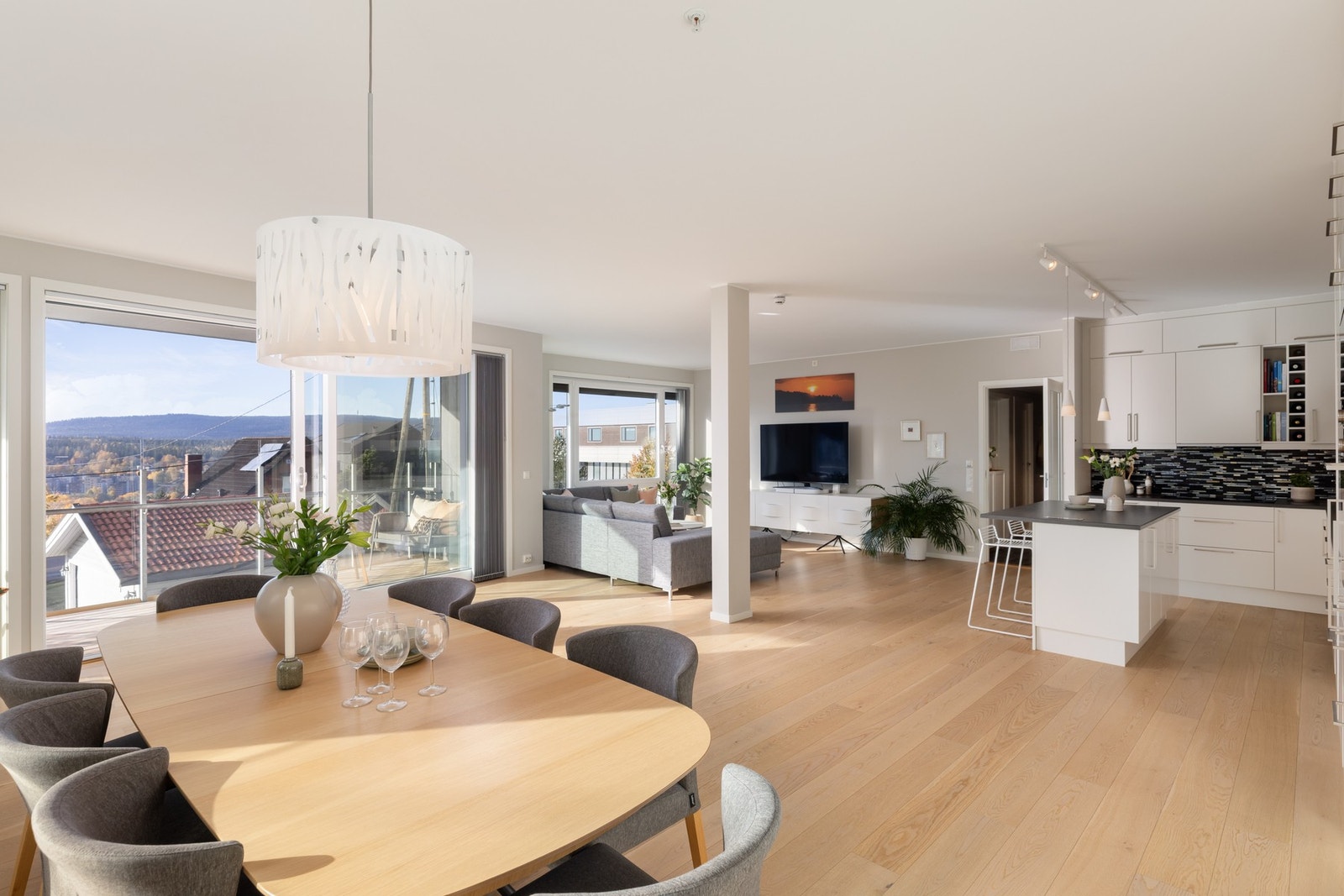 Leiligheten har ingen fellesgjeld og oppvarming er inkludert i felleskostnadene Galleribilde