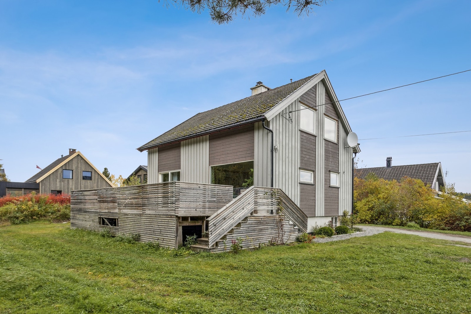 Velkommen til Hofsfossveien 115! Presentert av eiendomsmegler Per Olav Hess v/EIE eiendomsmegling
Foto: Efekt v/ Mads Brekke Galleribilde