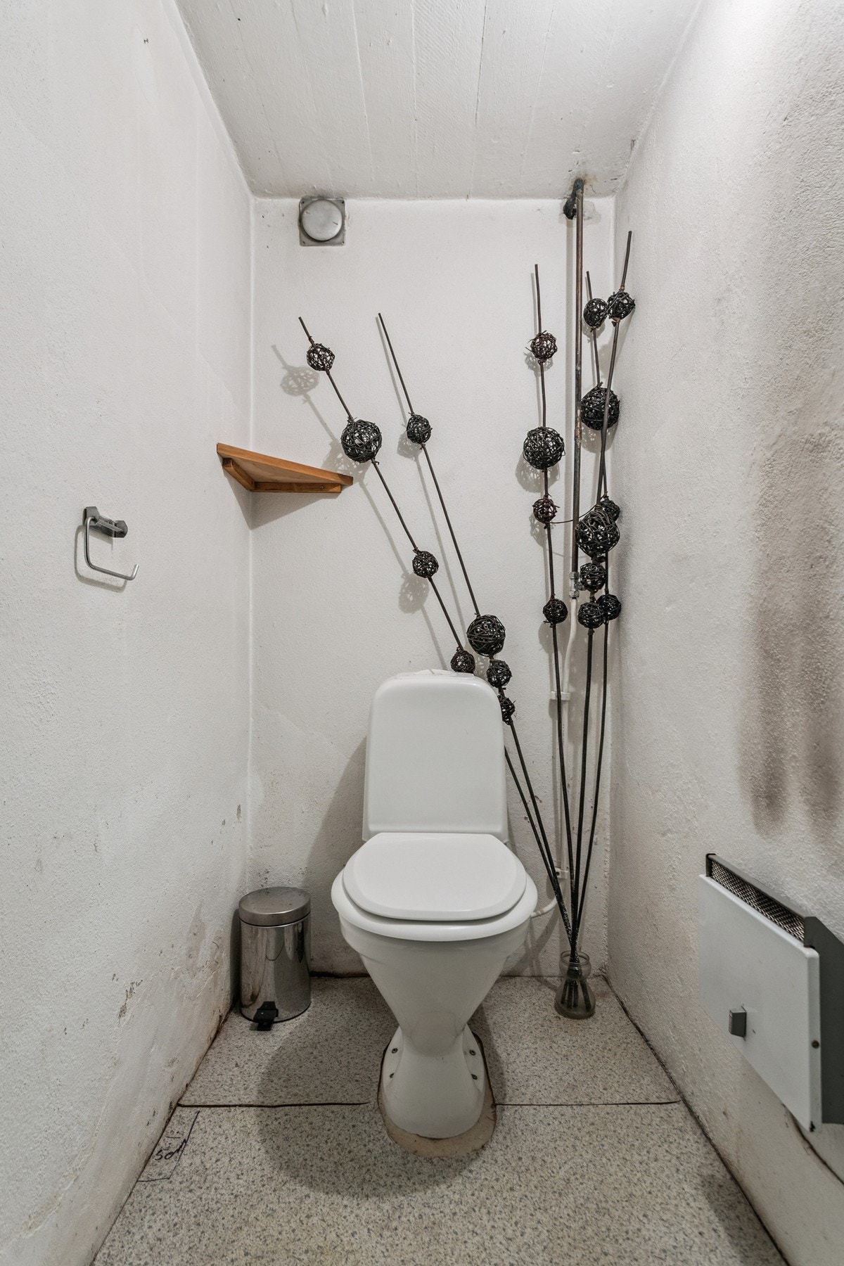 Toalettrommet i kjelleren. Galleribilde