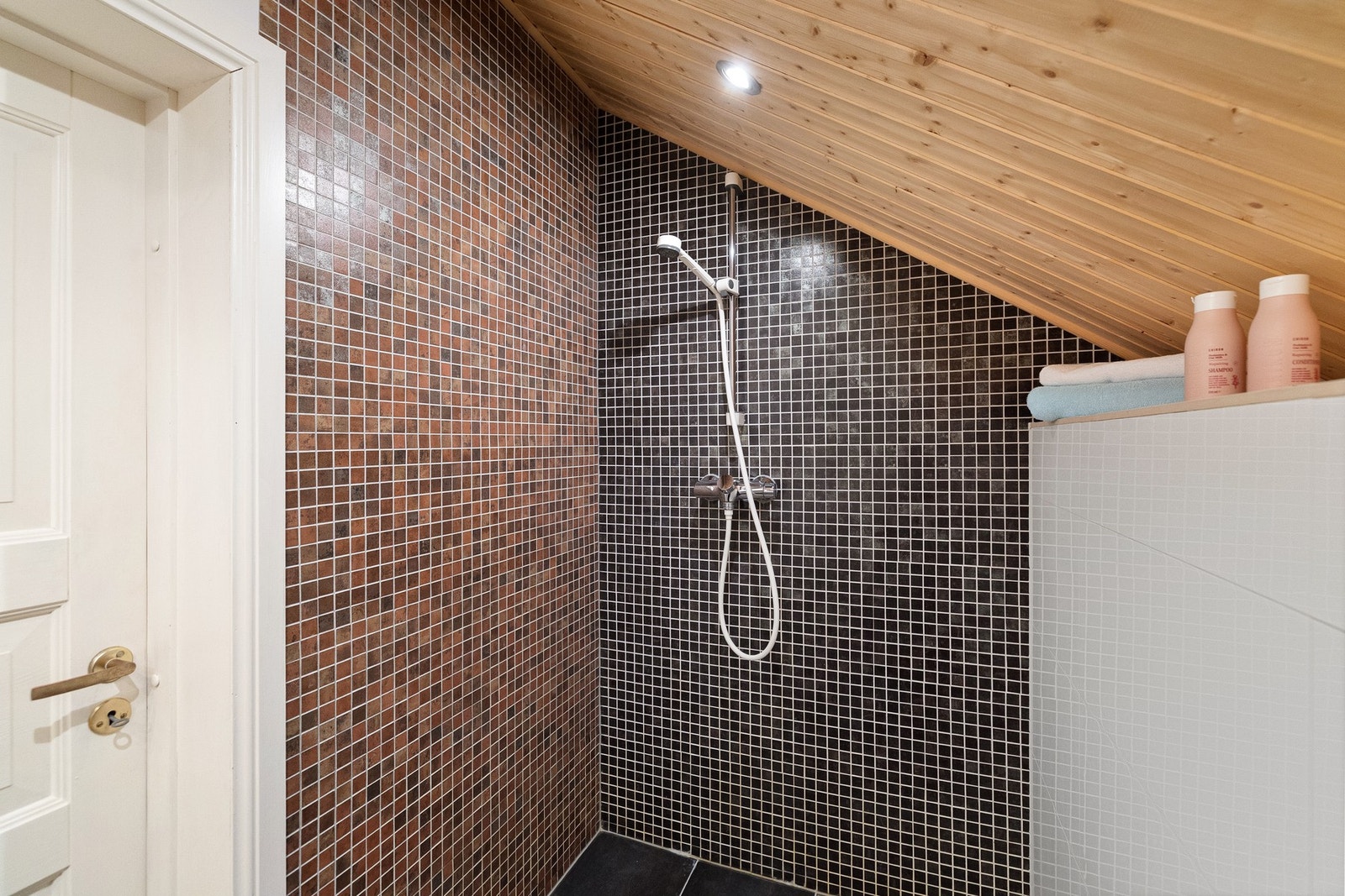 Praktisk dusj. Galleribilde