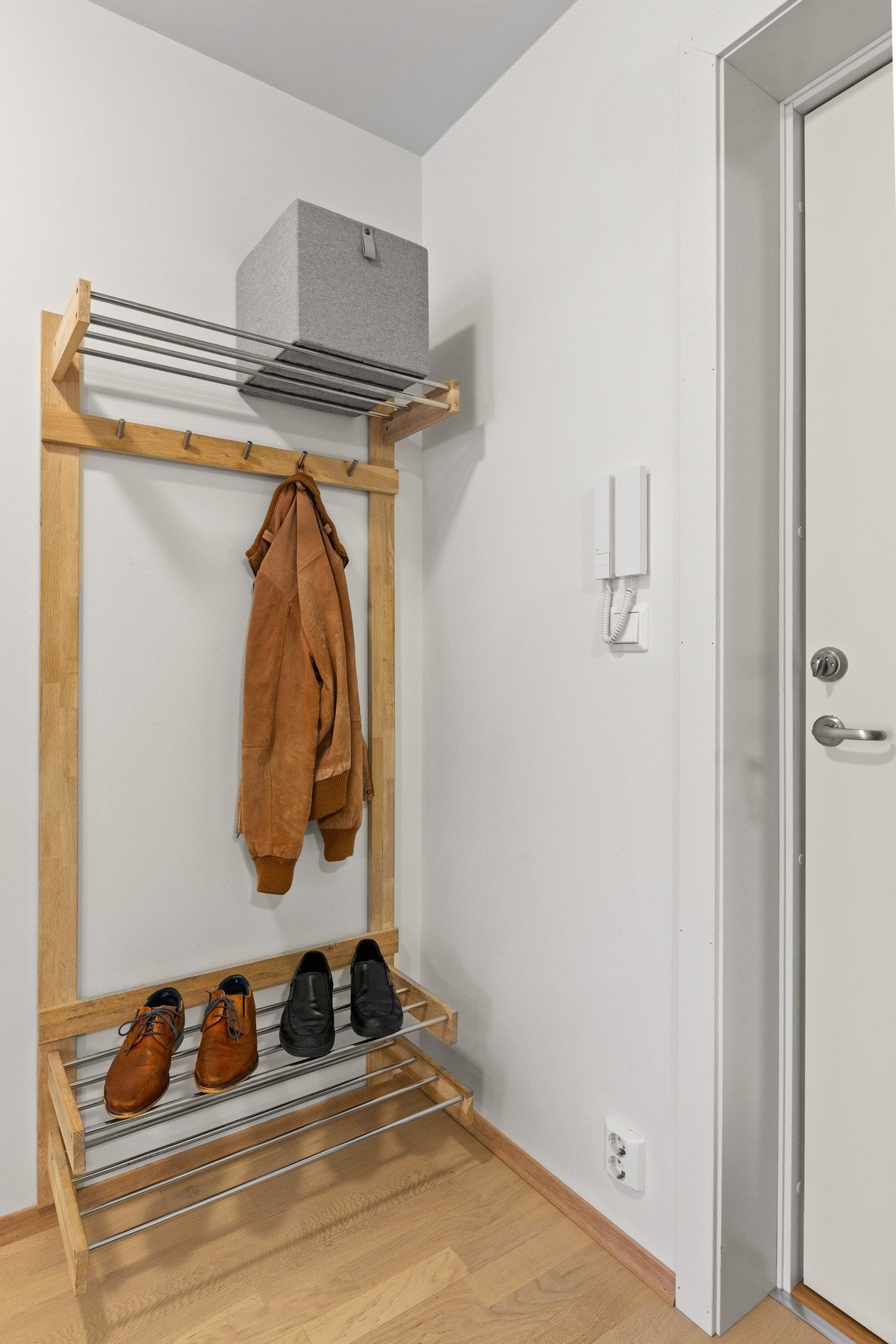 Gulvene er belagt med parkett. Galleribilde