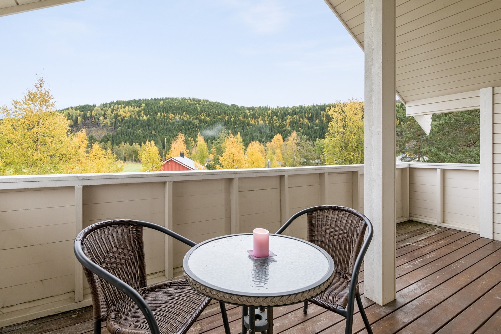 Overbygd veranda. Galleribilde