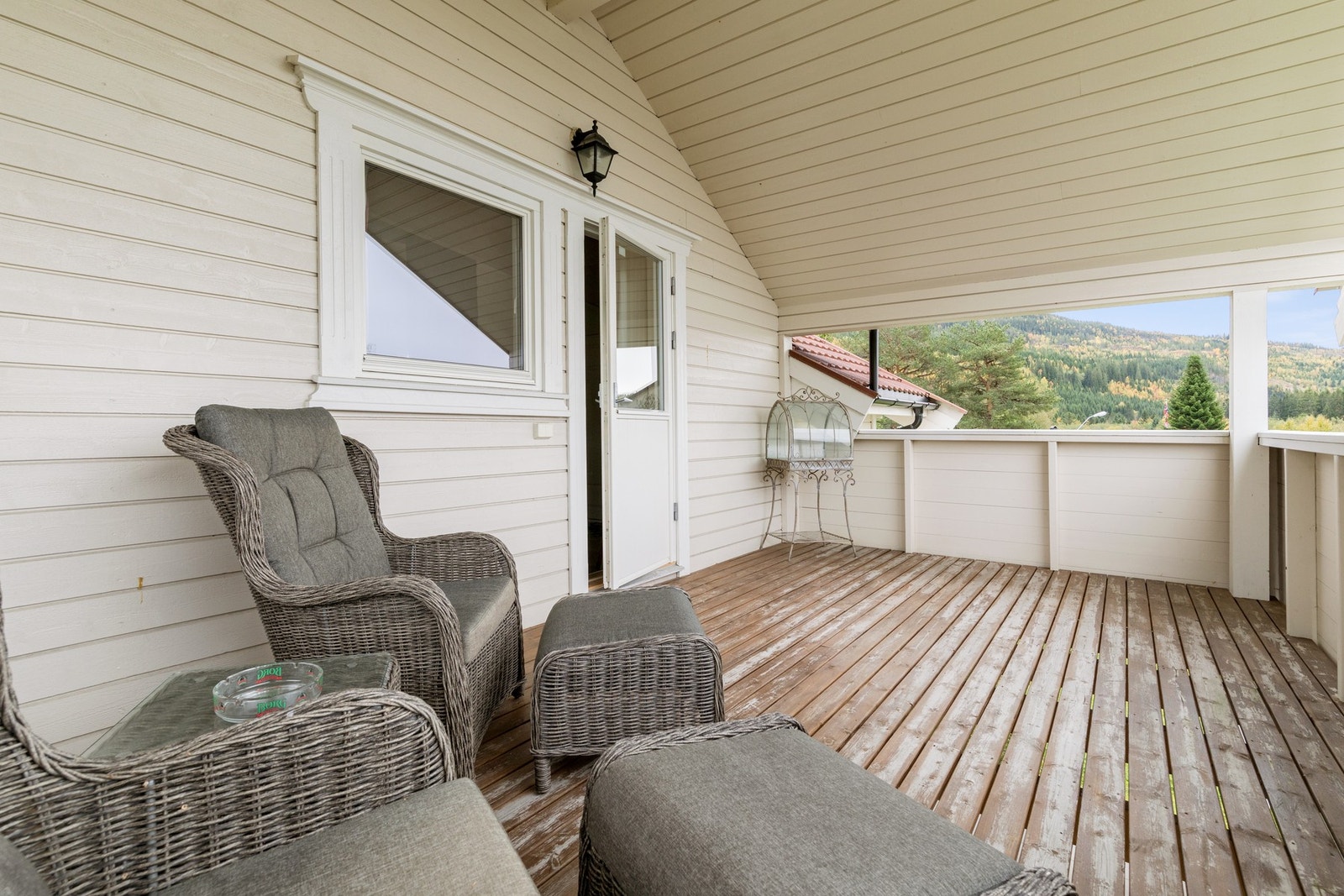 På loft-etasjen har man 2 verandaer på hhv 16 og 15 kvm. Galleribilde