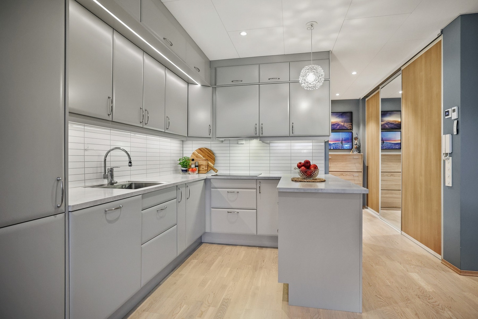 Flott kjøkken med flere gode tilvalgsløsninger. Galleribilde