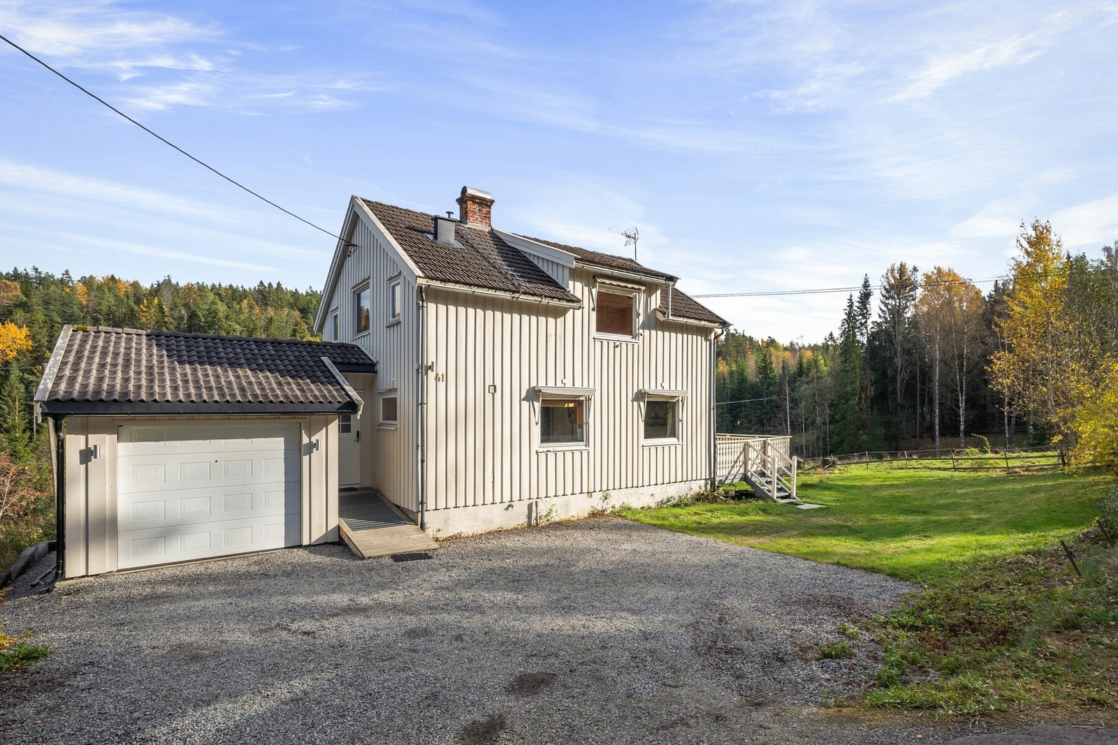 Velkommen til Sulerudveien 41, presentert av Kjersti Sollied v/ Eie Eiendomsmegling Follo. Foto: Andreas Severin Nielsen Galleribilde