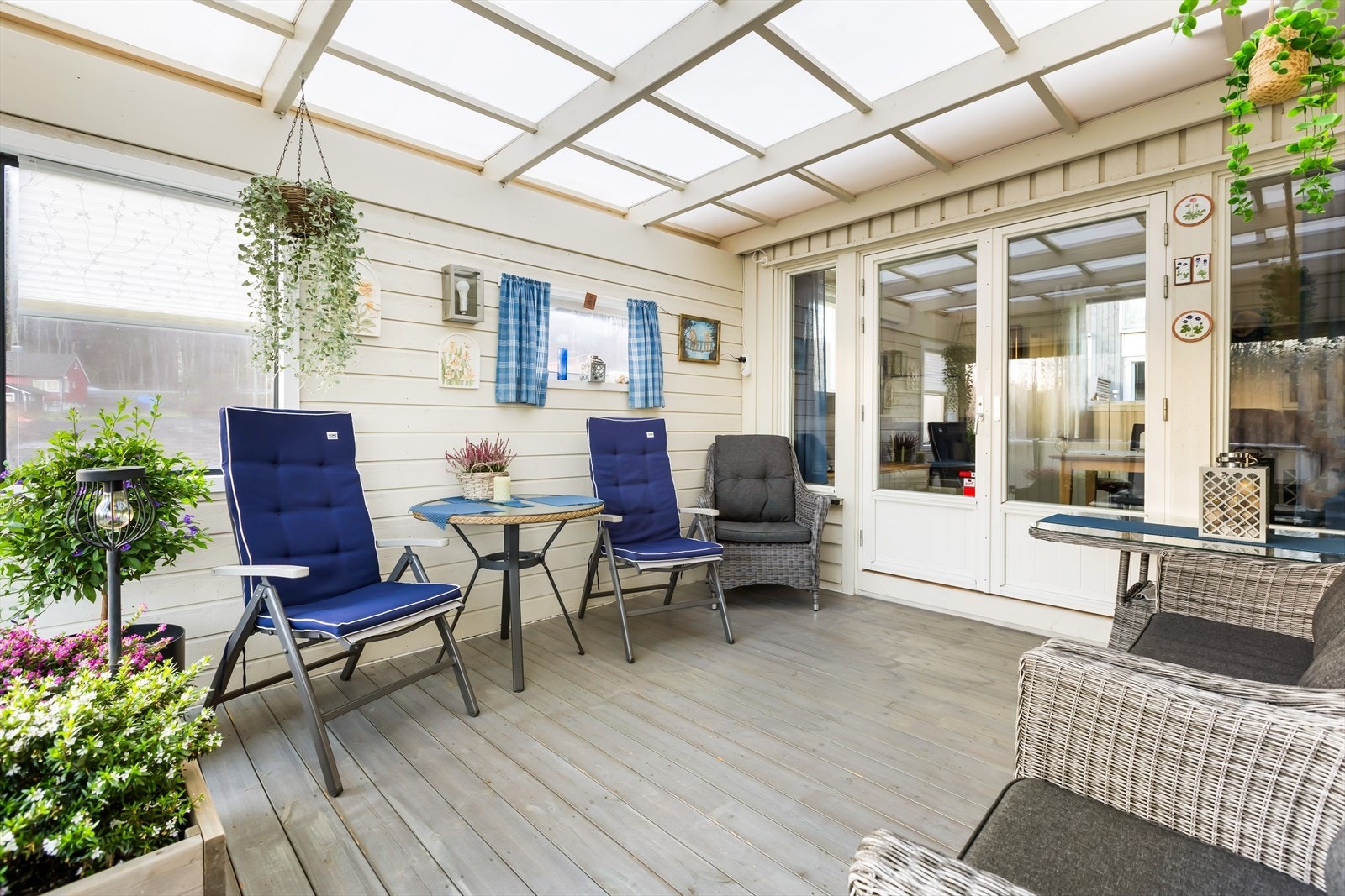 Vinterhage som forlenger sommerhalvåret. Galleribilde