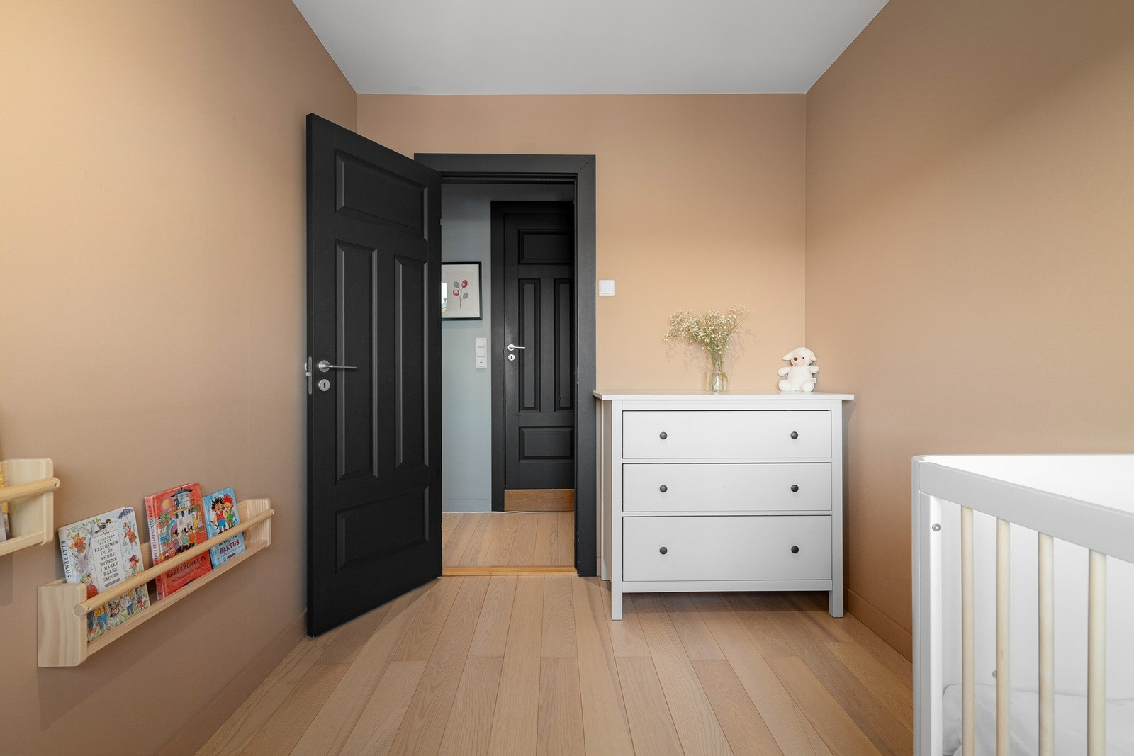 Godt med plass til garderobe. Galleribilde