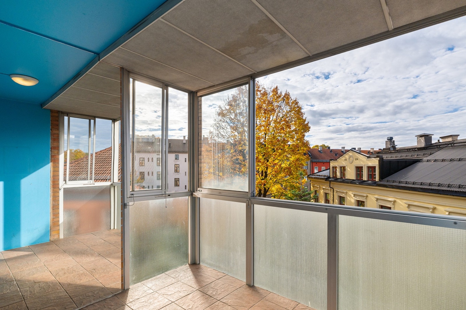 7 kvm innglasset balkong. Galleribilde