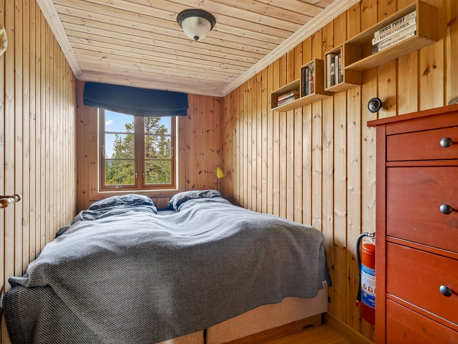 Hytta har to gode soverom i 1.etg. Galleribilde