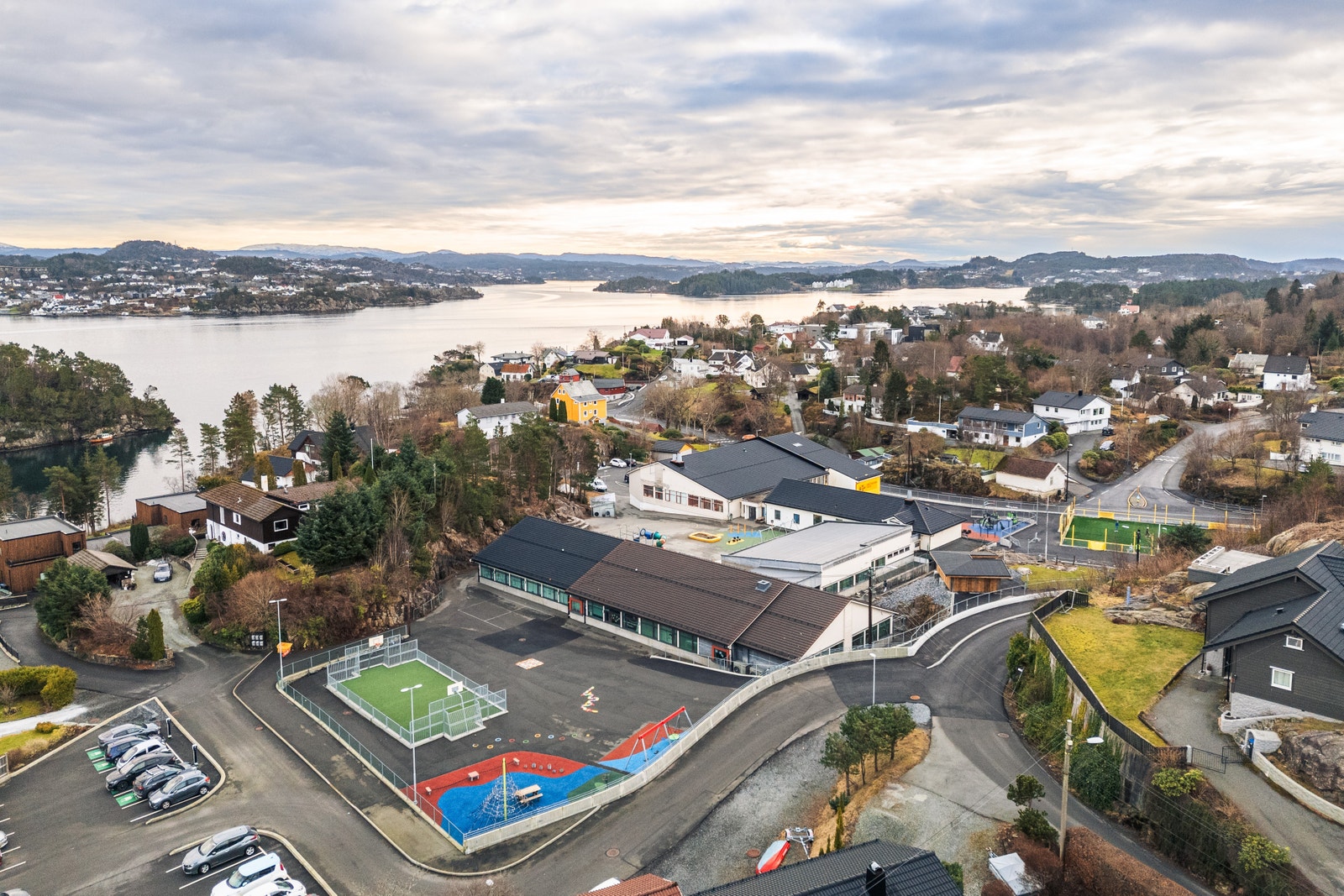 Nærområdet - skolen Galleribilde