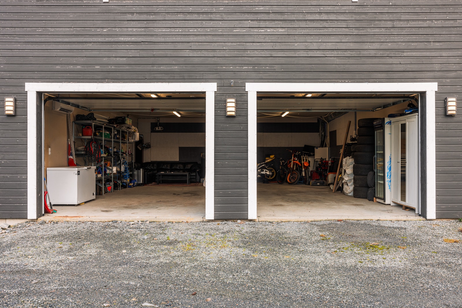 Dobbel garasje Galleribilde