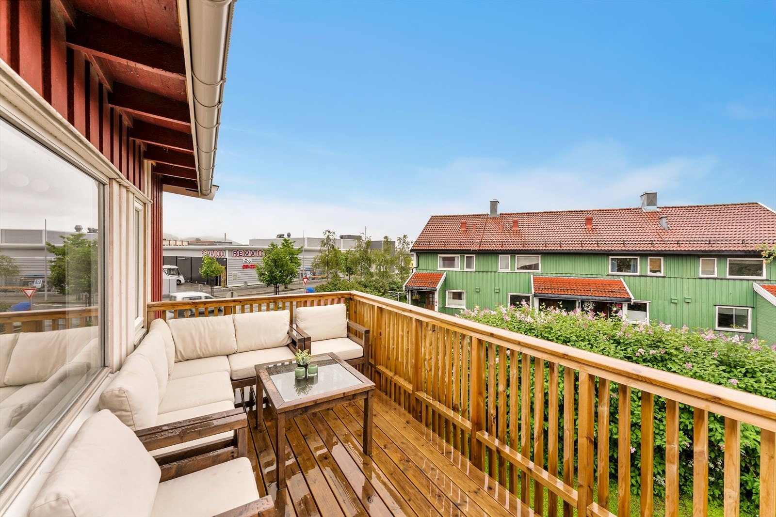 Luftig og solrik - skjermet beliggenhet. Galleribilde