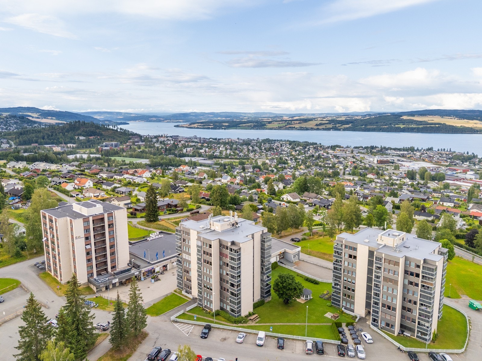 Gjøvik ligger vakkert til ved Mjøsas bredde Galleribilde