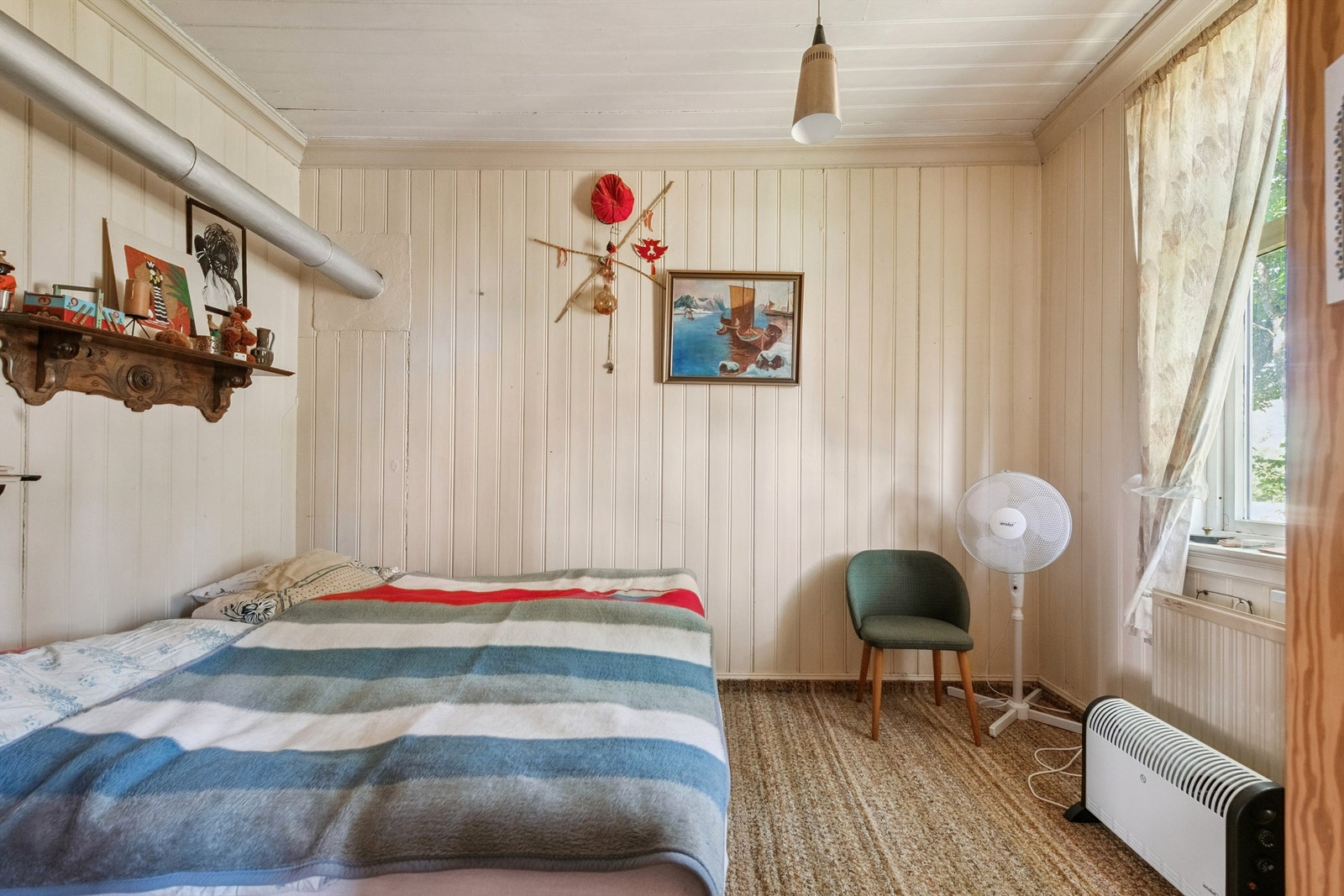 Det er montert radiatorer på diverse rom. Galleribilde