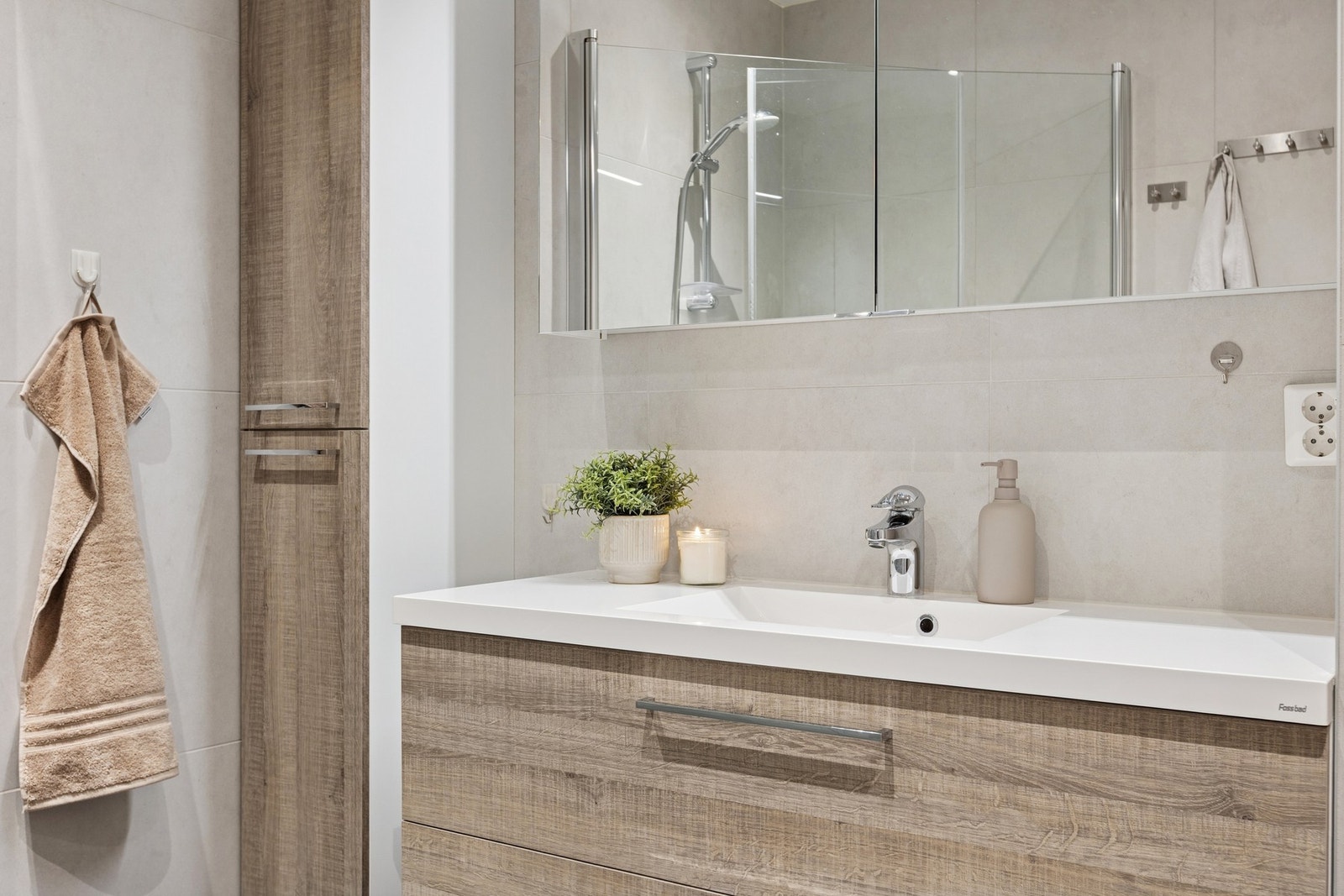 Her får du rikelig med lagringsplass i både skap og skuffer. Galleribilde