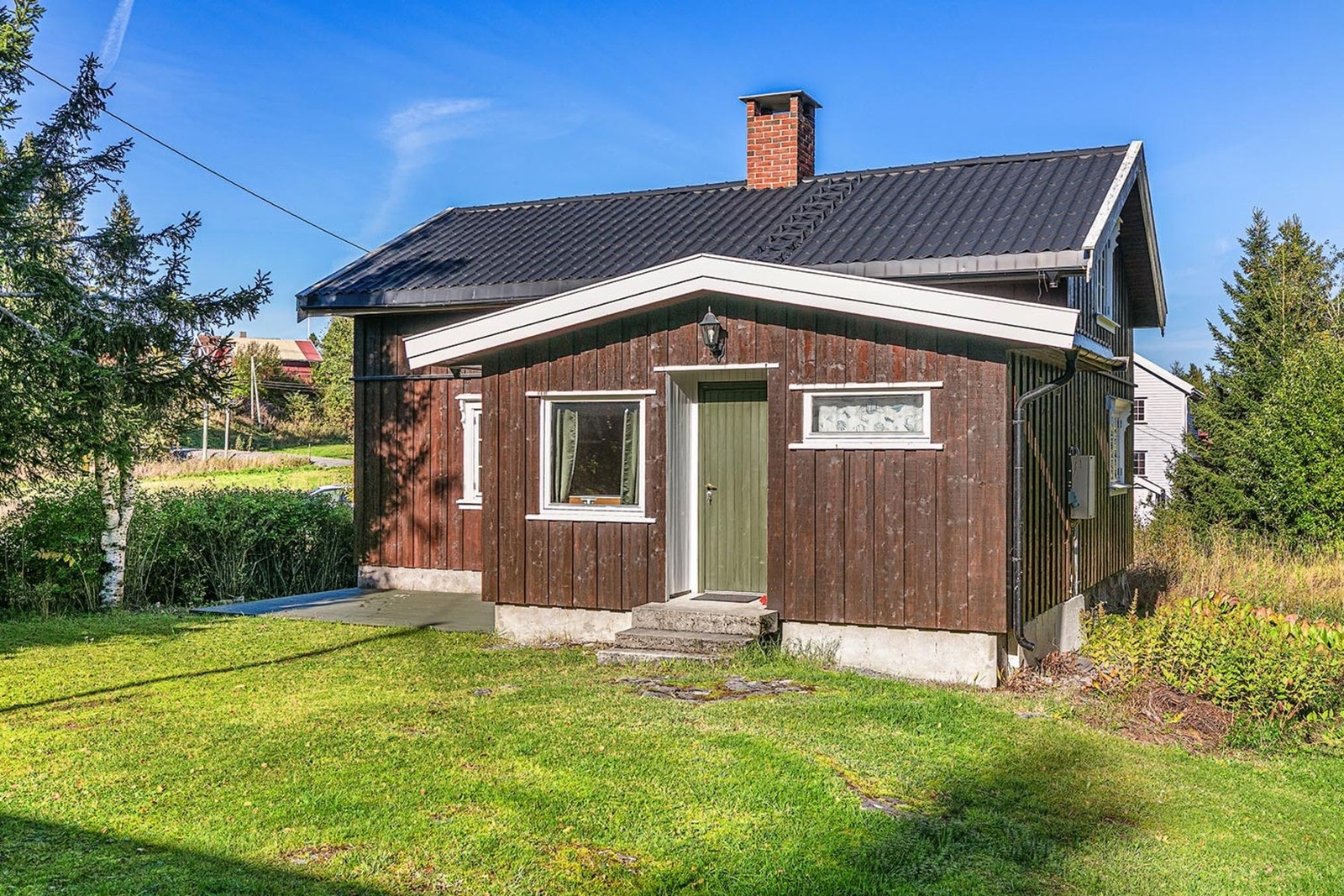 Eneboligen har et klassisk uttrykk og god atmosfære. Galleribilde