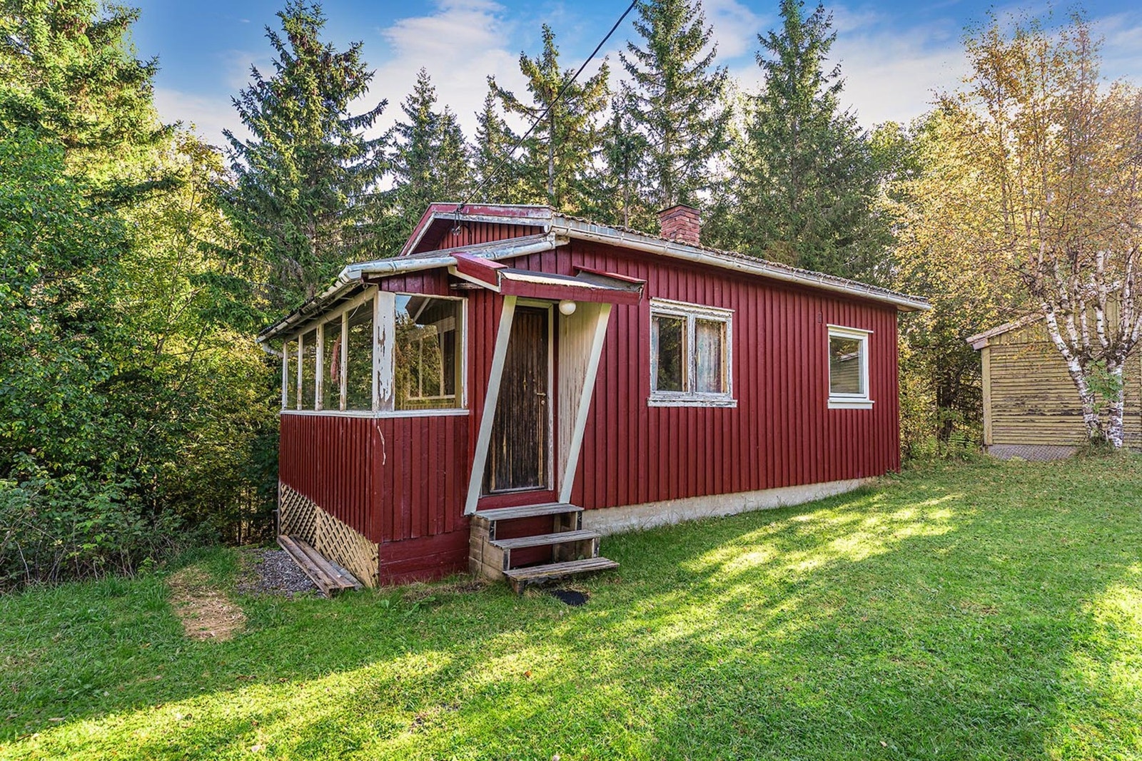 Fritidsboligen har behov for modernisering og vedlikehold. Galleribilde