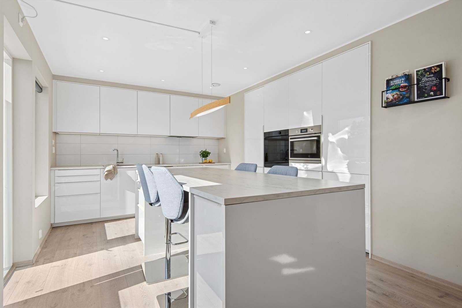 Kjøkkenet( med utgang mot terrassen) Galleribilde