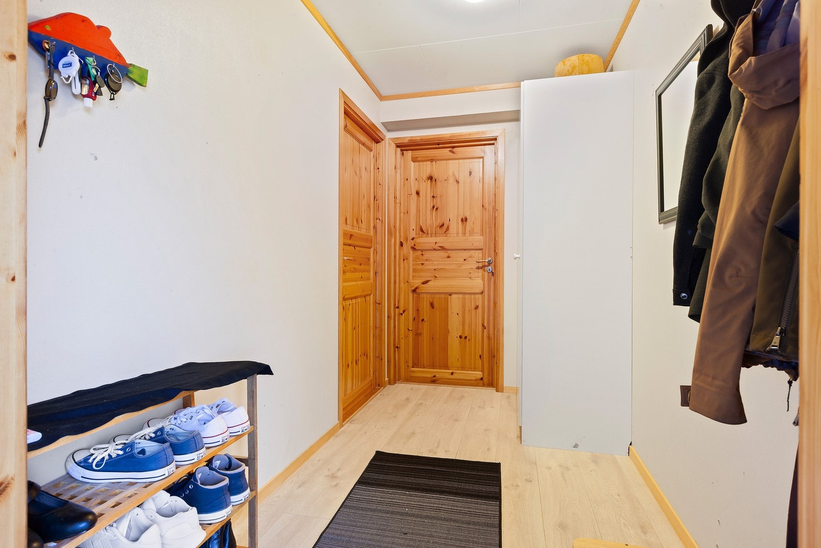 Gang i leiligheten. Galleribilde