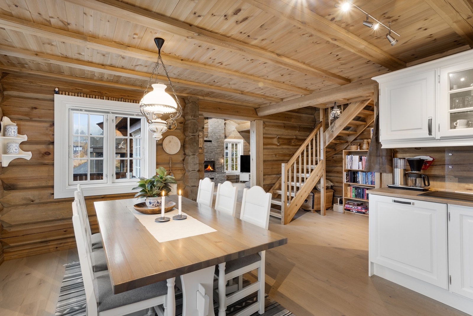 God plass til spisegruppe Galleribilde