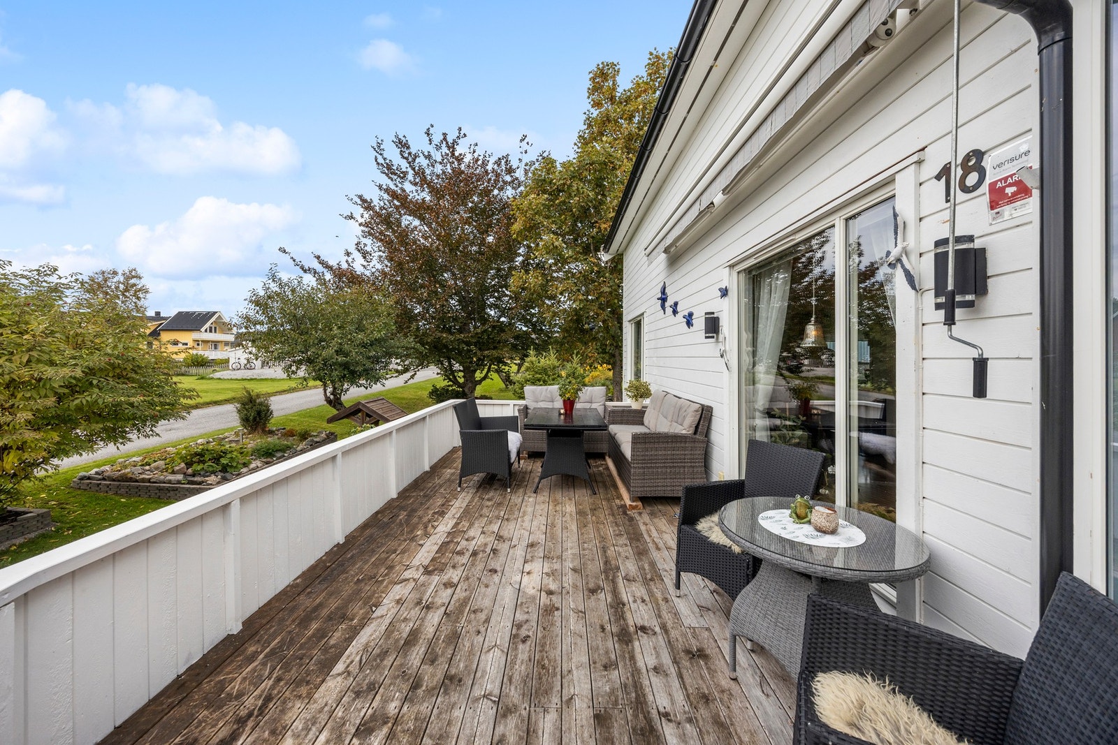 Det er god plass til utemøblement Galleribilde