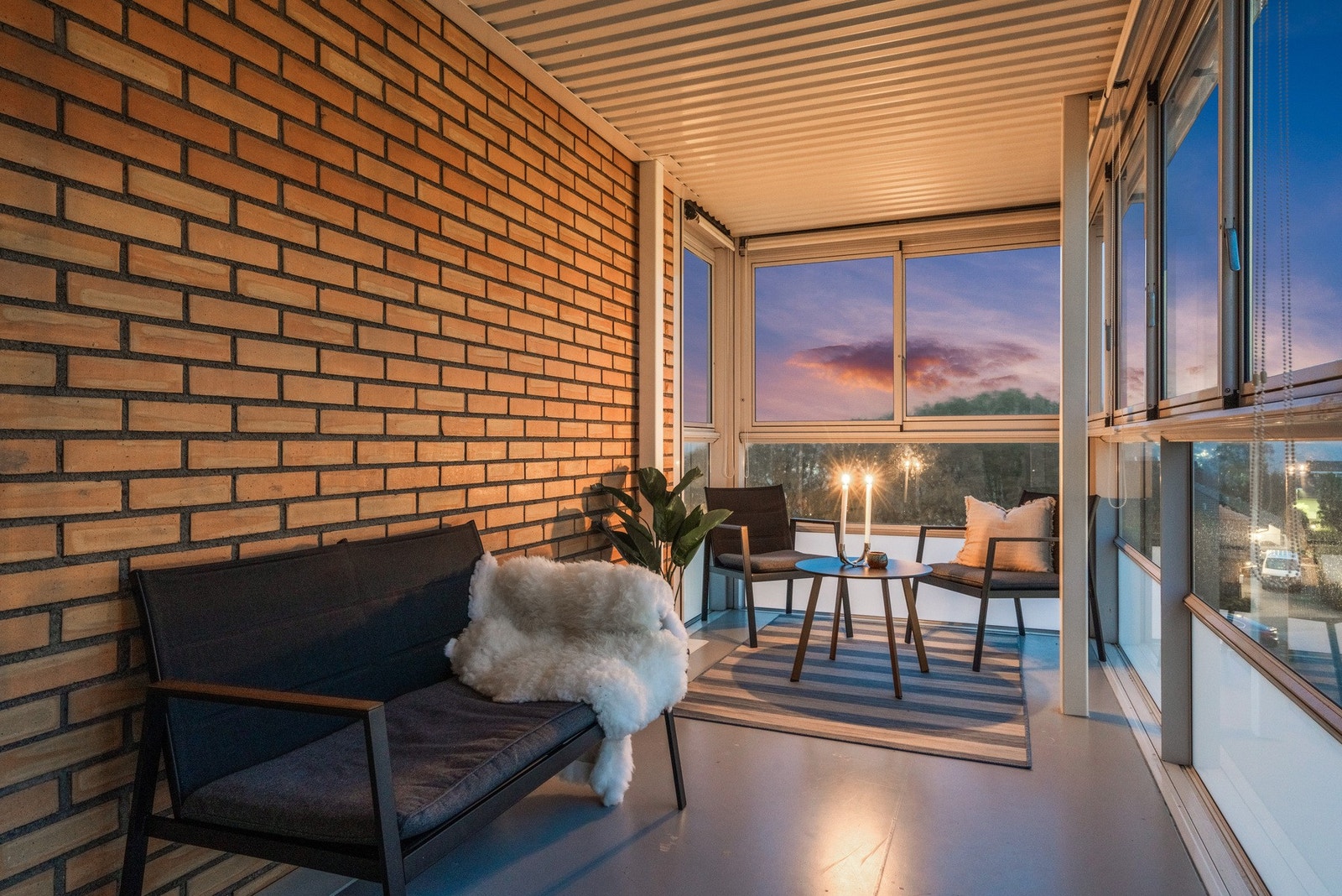 Kveldsbilde | Balkong Galleribilde