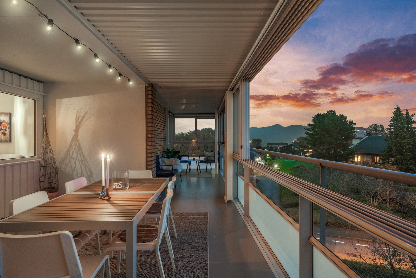 Kveldsbilde | Balkong Galleribilde