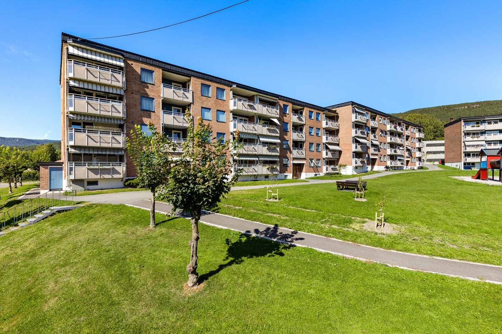 NBBO Eiendomsmegling v./ Thora Elise Dahl ønsker velkommen til visning i Betzy Kjelsbergs vei 244 A! Galleribilde