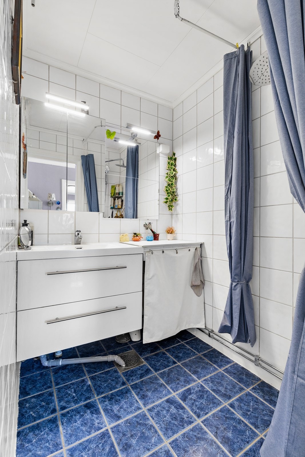 Flislagt bad med varmekabler Galleribilde