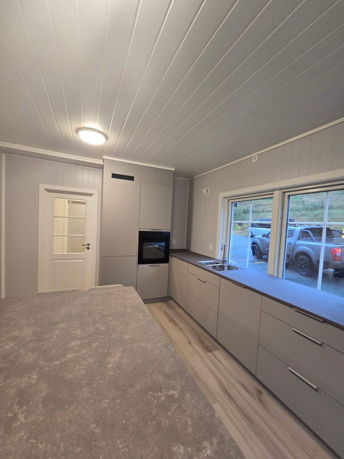 Kjøkken (pusset opp i 2025) Galleribilde