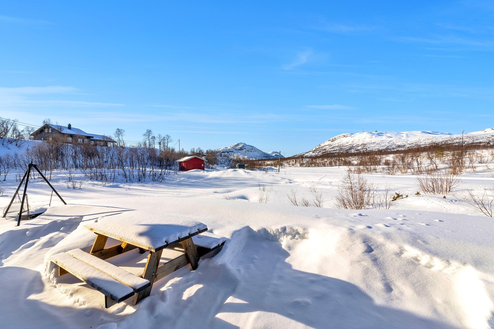 Solrikt uteområde Galleribilde
