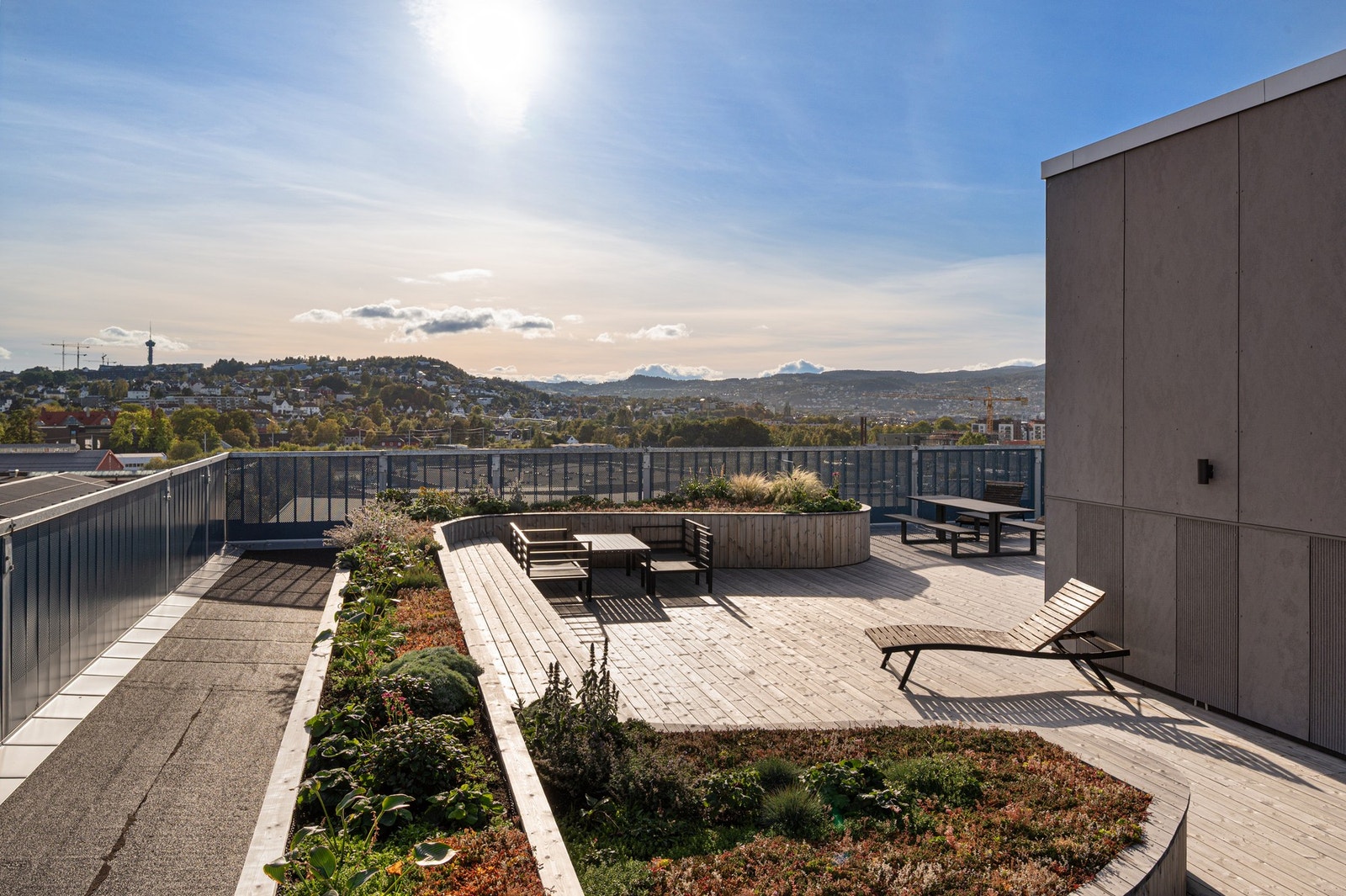 Fantastisk utsikt på felles takterasse Galleribilde