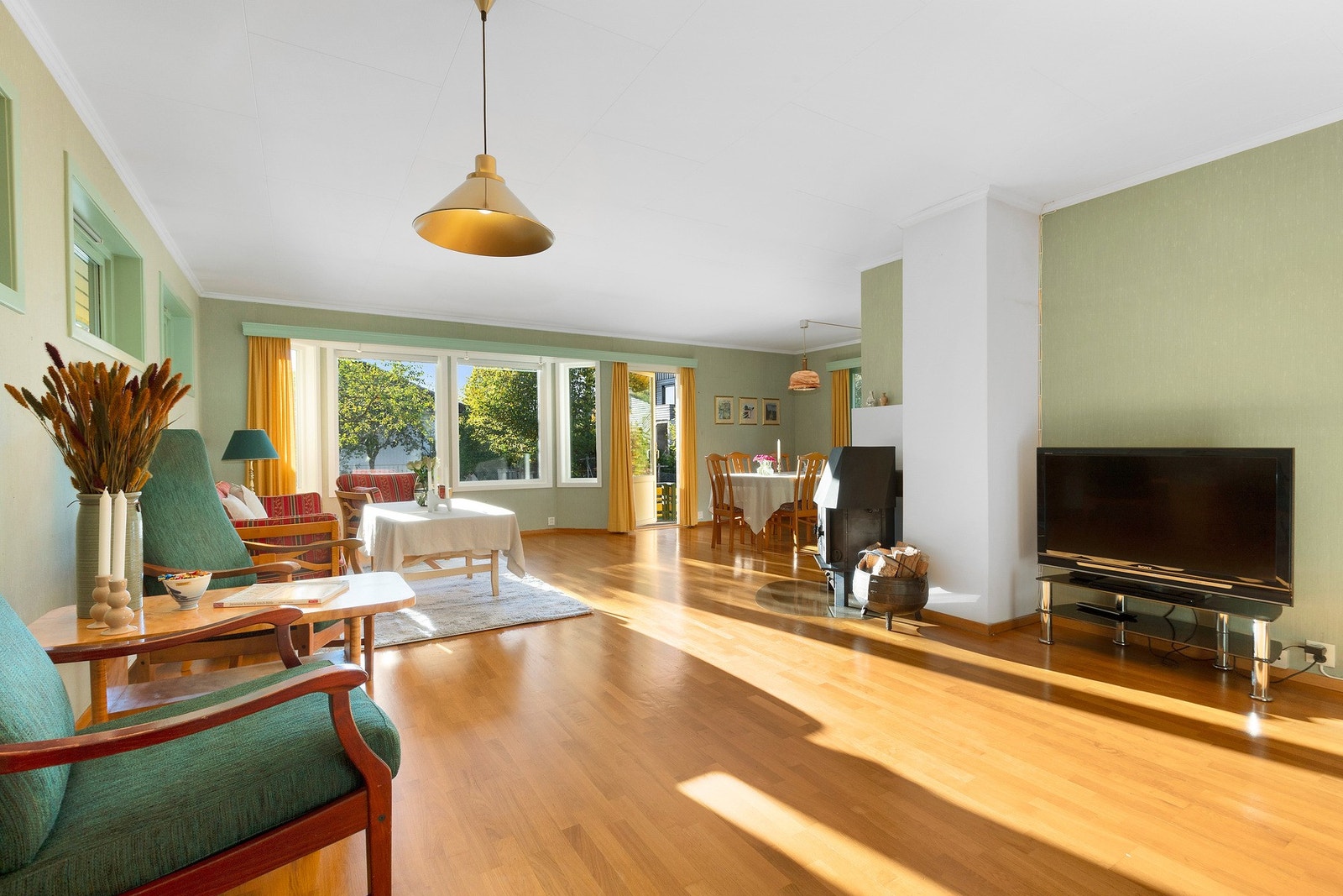 Stor stue med flere soner Galleribilde