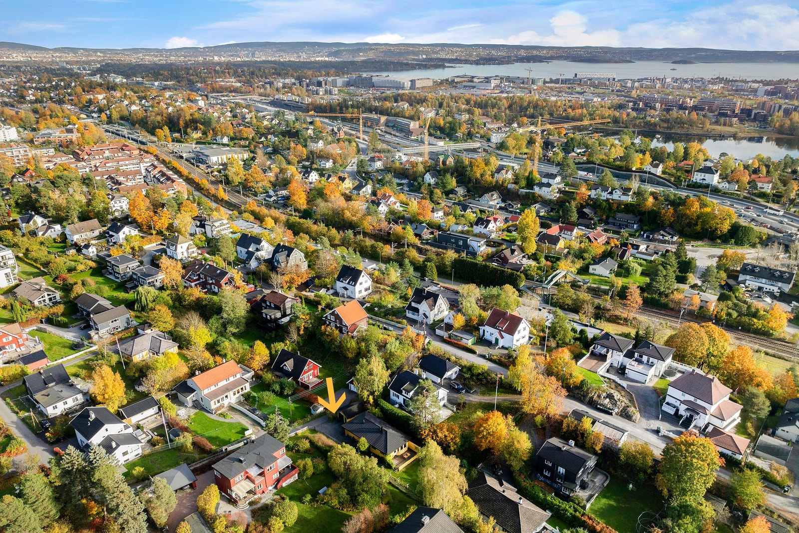 Velkommen til Jonsokveien 16 - Presentert av Fredrik Martinsen i Privatmegleren Bærum Galleribilde