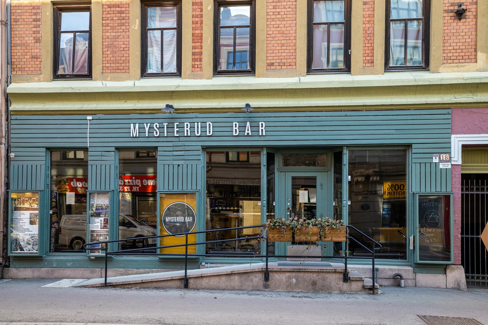Mysterud Bar Galleribilde