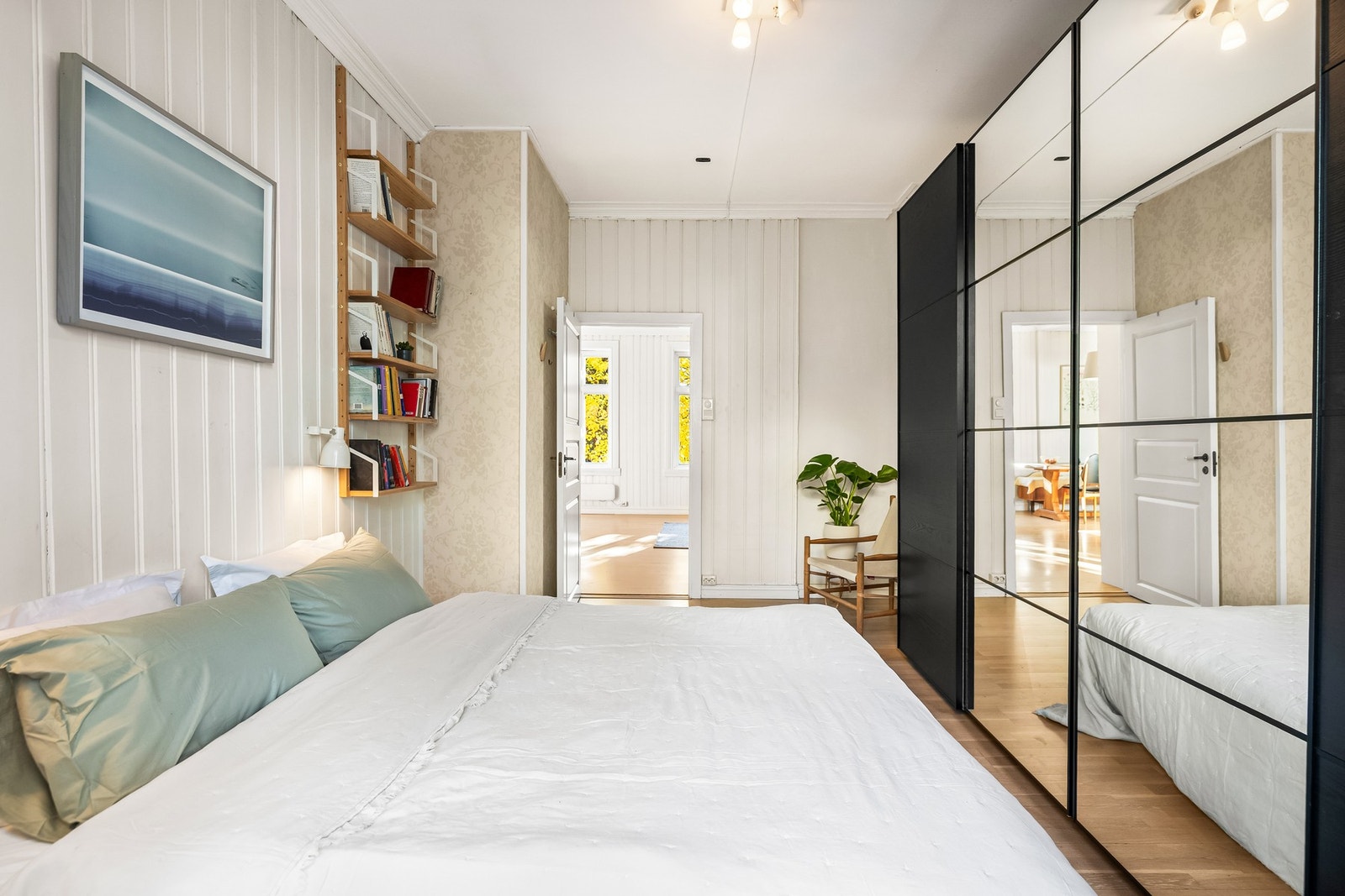 Hovedsoverommet har et stort garderobeskap. Galleribilde