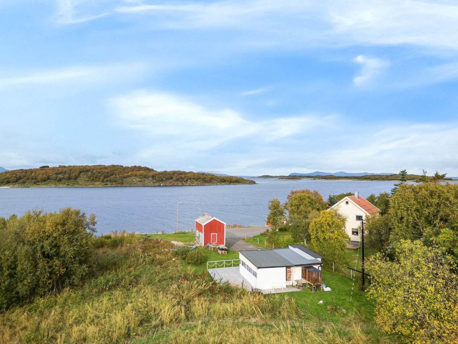 Innerst i veien slipper du trafikk og du har naturen som nærmeste nabo Galleribilde