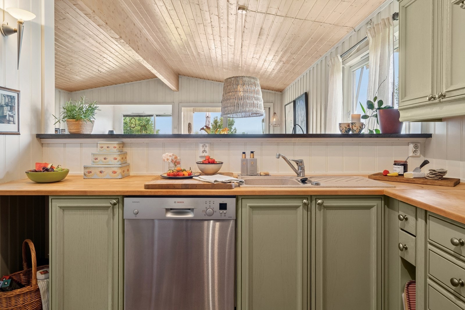 Benkeplate av heltre. Galleribilde