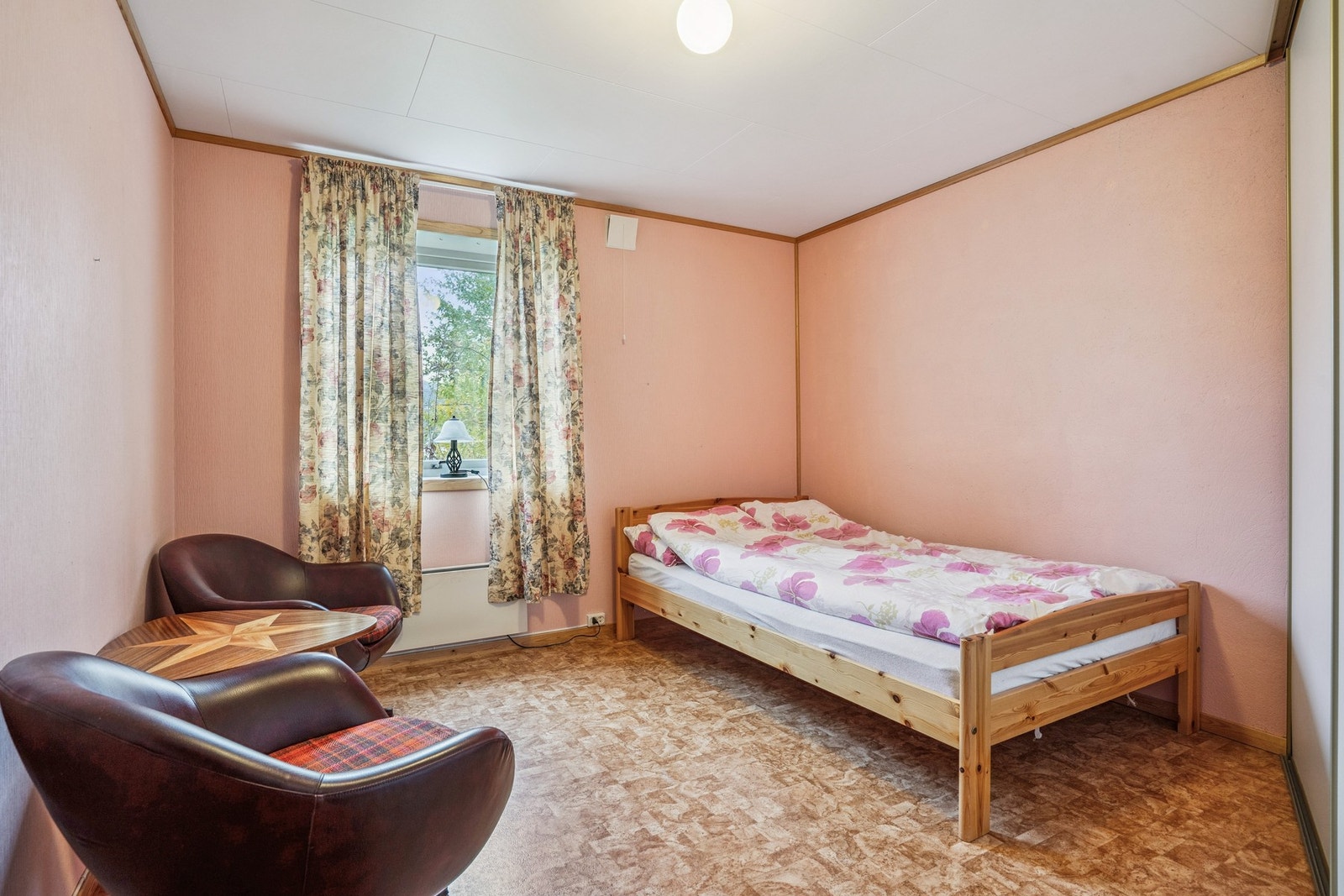 Soverom 2 i hovedetasjen Galleribilde