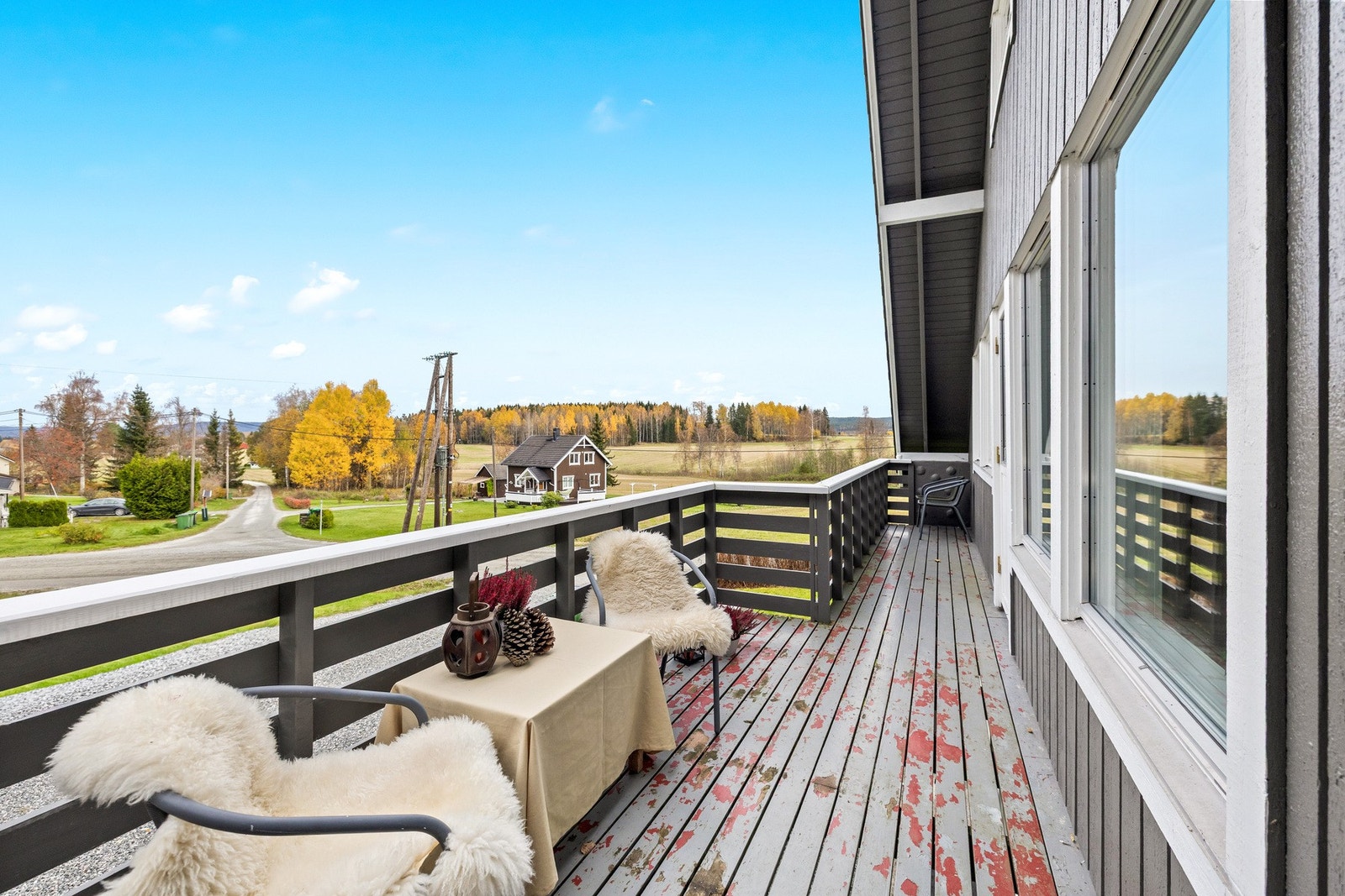 Boligen har gode solforhold og landlig beliggenhet. Galleribilde