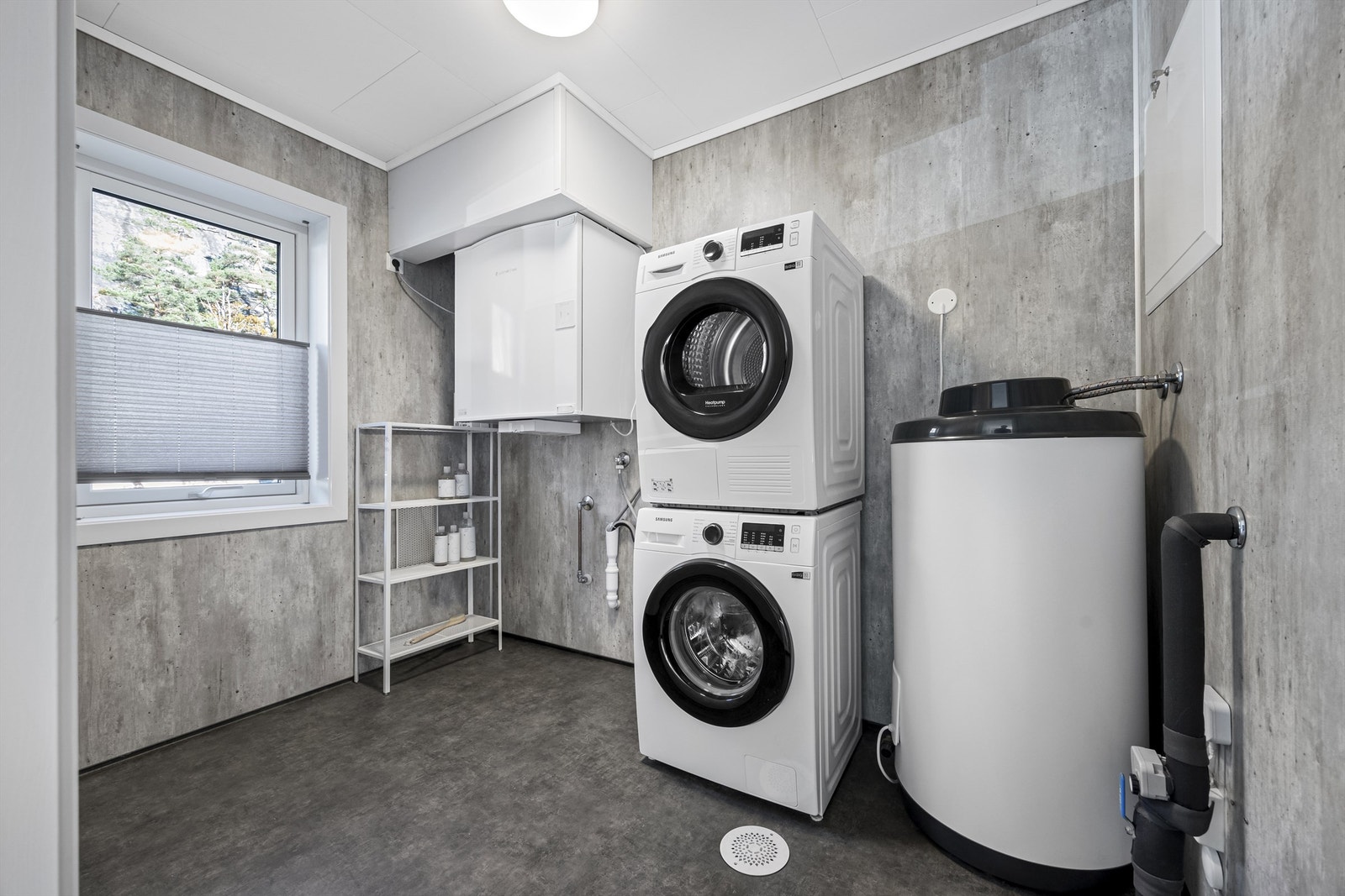 Vaskerom Galleribilde