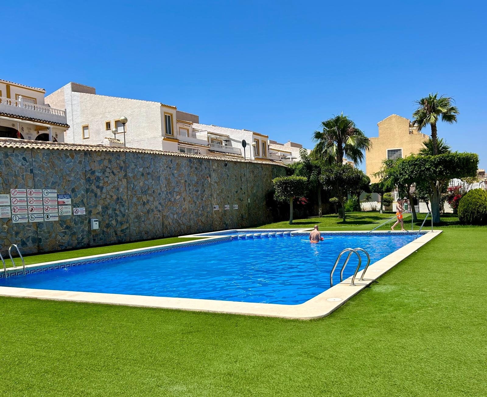 Spaniamegler1 har eget advokatkontor som sikrer kjøpsprosessen Galleribilde