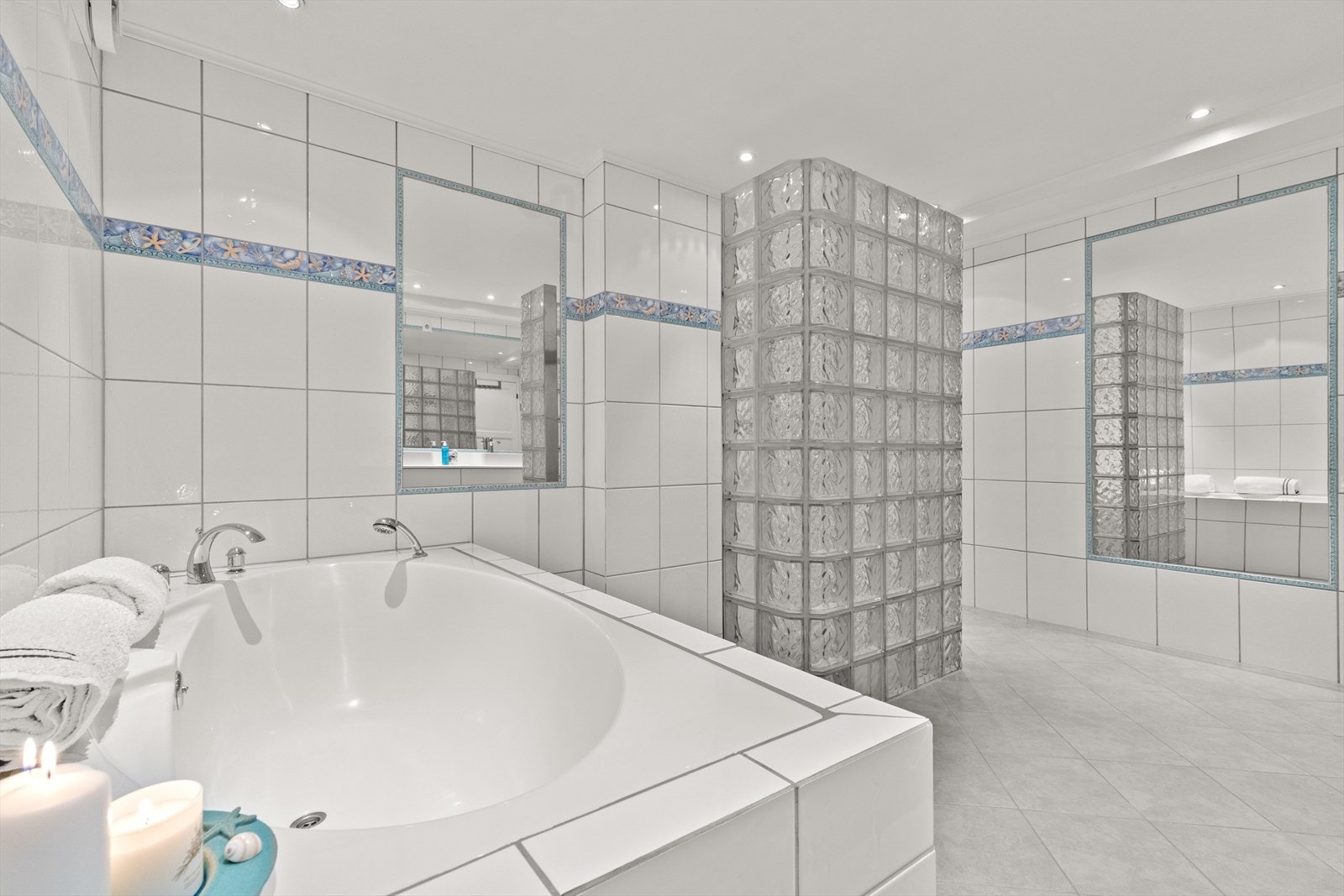 Gulvvarme og nedsenket himling med downlights. Galleribilde