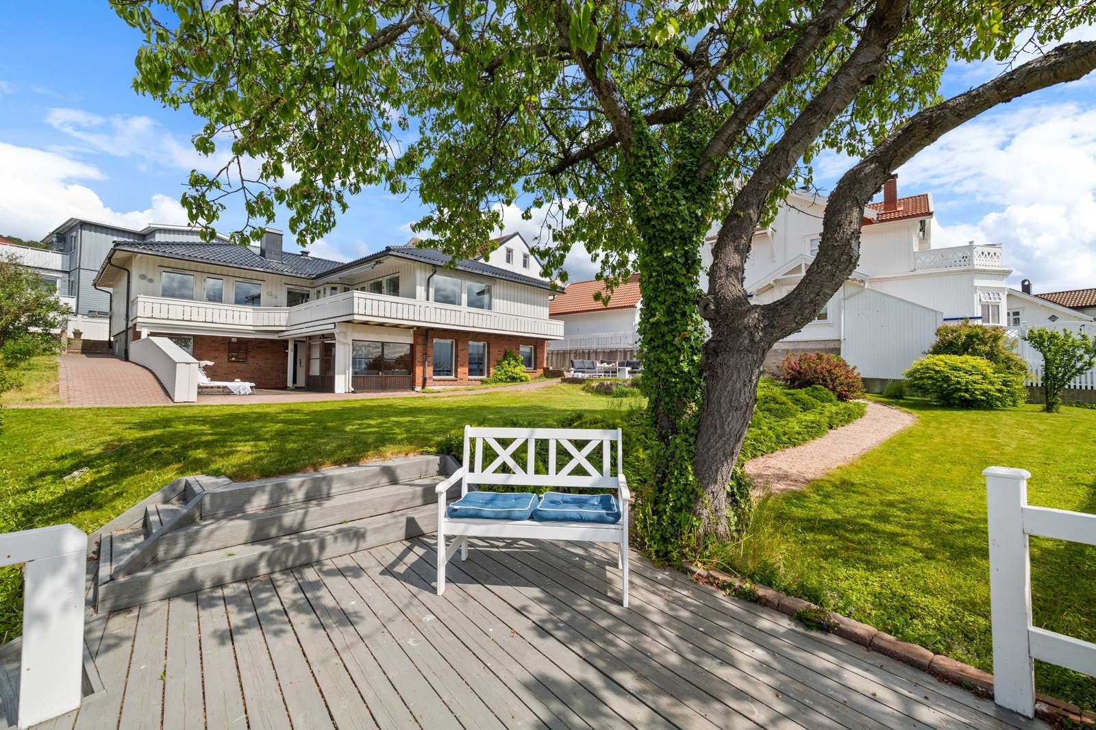 Selveiertomt på 942 kvm Galleribilde