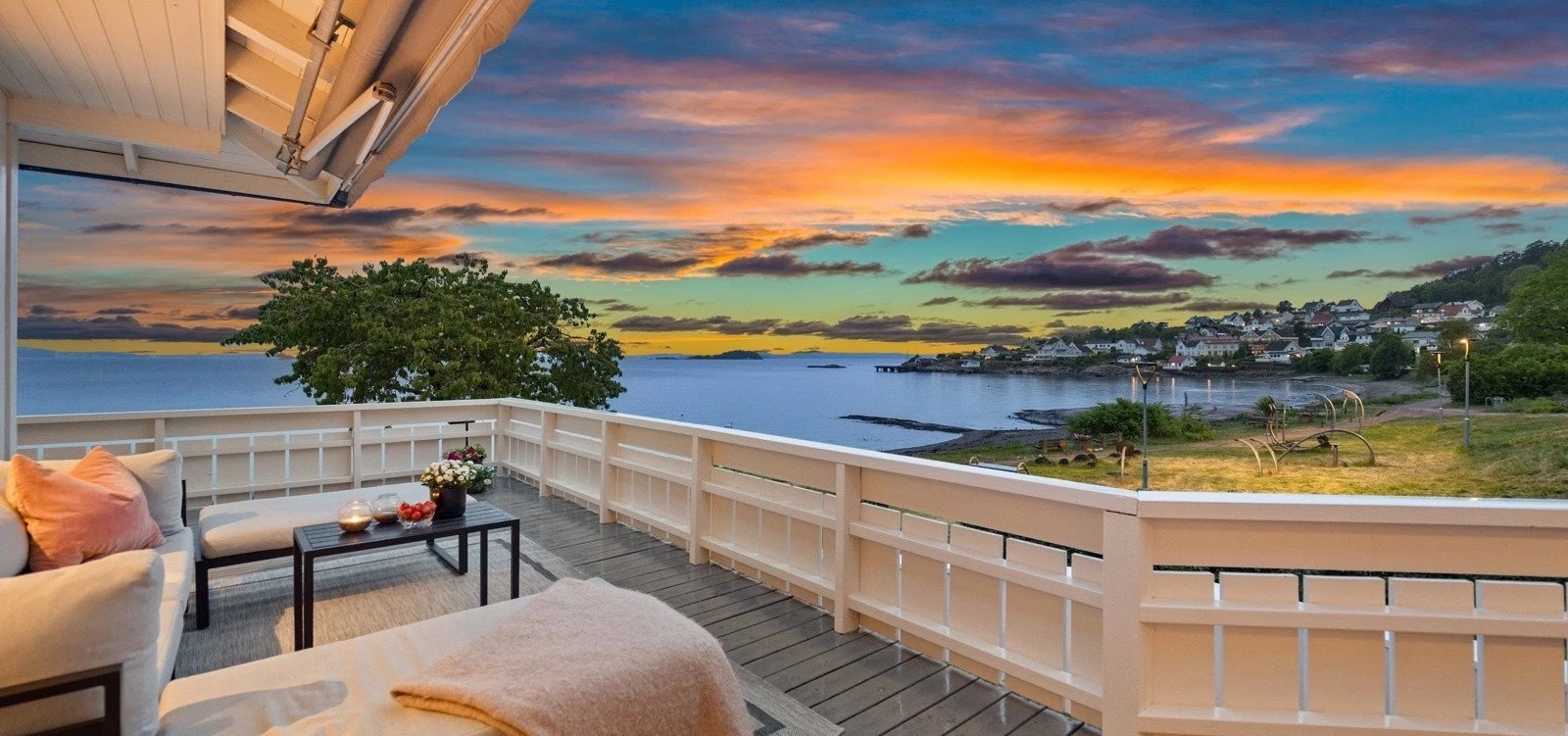 Fantastisk beliggende eiendom som ligger kun 30 meter fra vannkanten Galleribilde