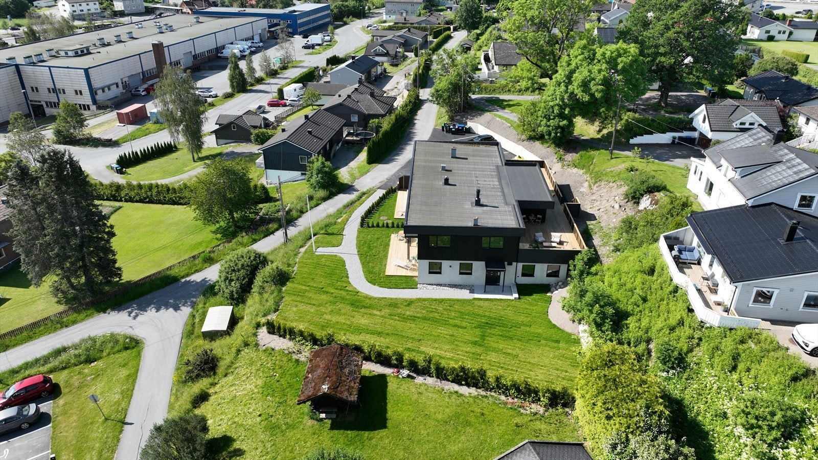 Kort vei til togstasjon - 24 min til Oslo S! Galleribilde